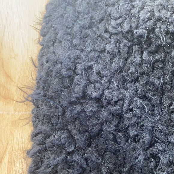 Kenzie sleeveless vest with fleece lining faux fur pockets oversized SM Black - Picture 11 of 16